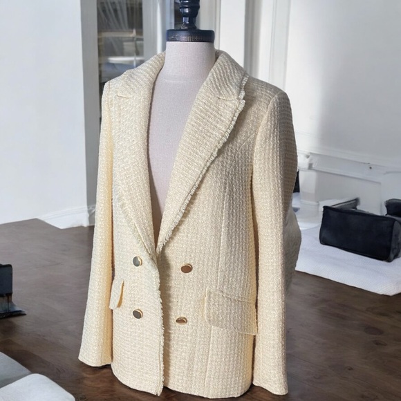 NWOT River Island Cream Boucle w/ Gold Buttons Blazer/Jacket size US 6 - Picture 4 of 16